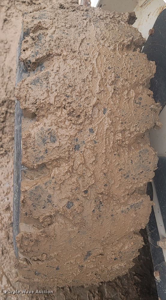 image for item LV9387 2005 Bobcat S185  skid steer loader