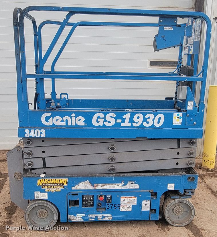 image for item LV9388 Genie GS-1930  scissor lift