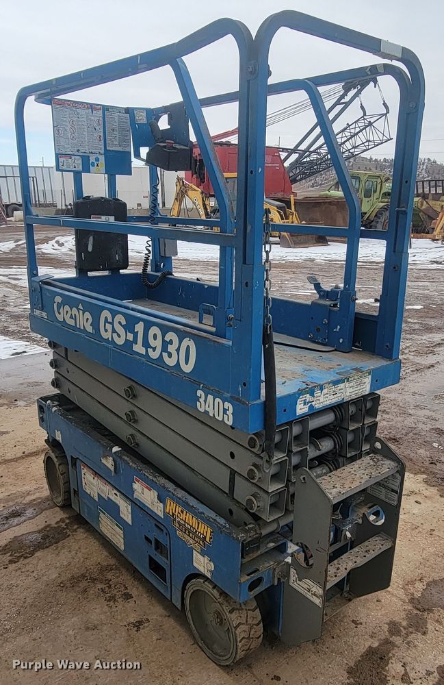 image for item LV9388 Genie GS-1930  scissor lift