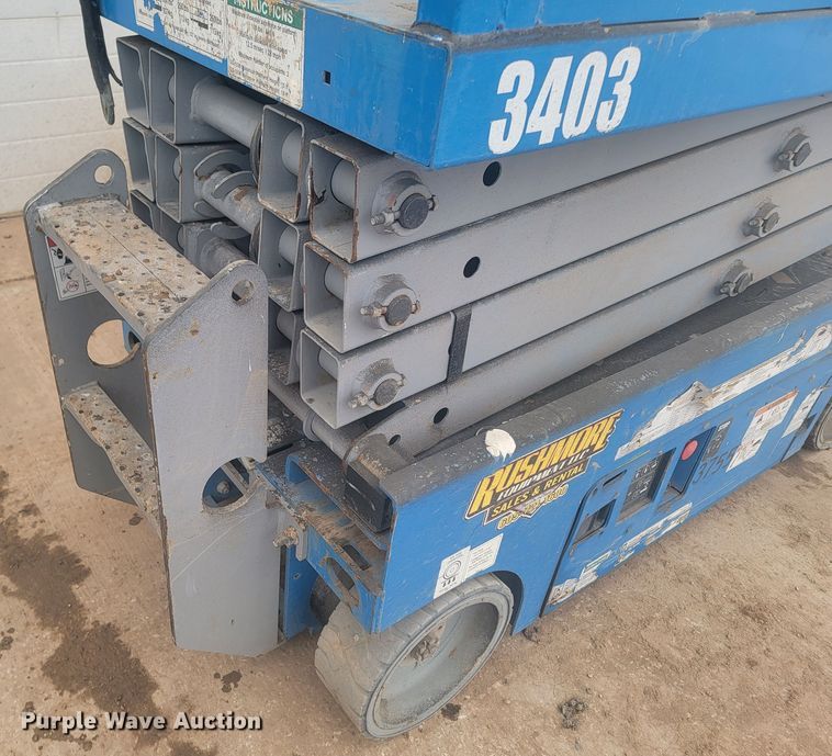 image for item LV9388 Genie GS-1930  scissor lift