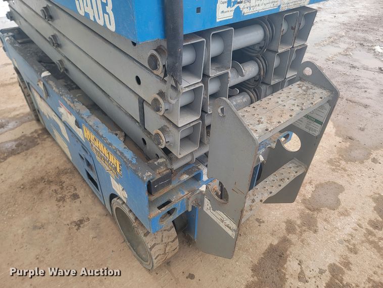 image for item LV9388 Genie GS-1930  scissor lift