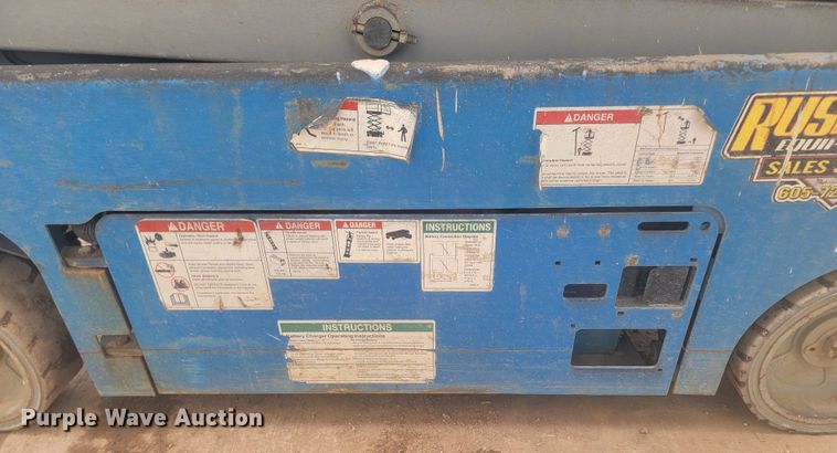 image for item LV9388 Genie GS-1930  scissor lift