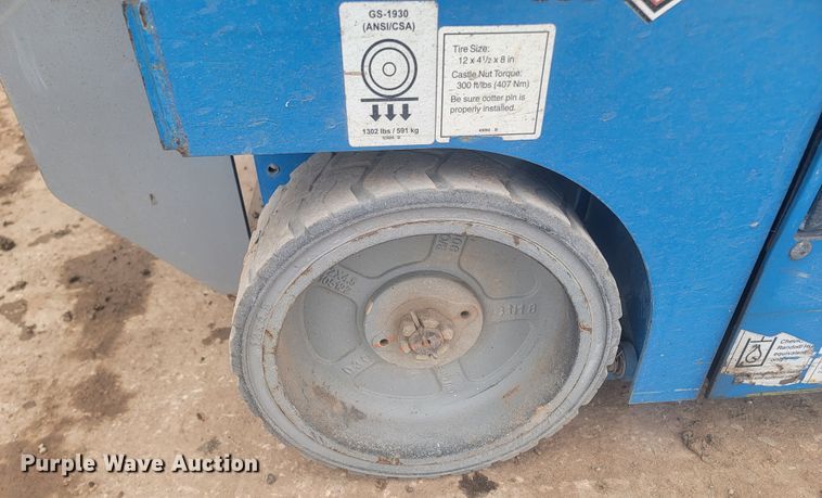 image for item LV9388 Genie GS-1930  scissor lift