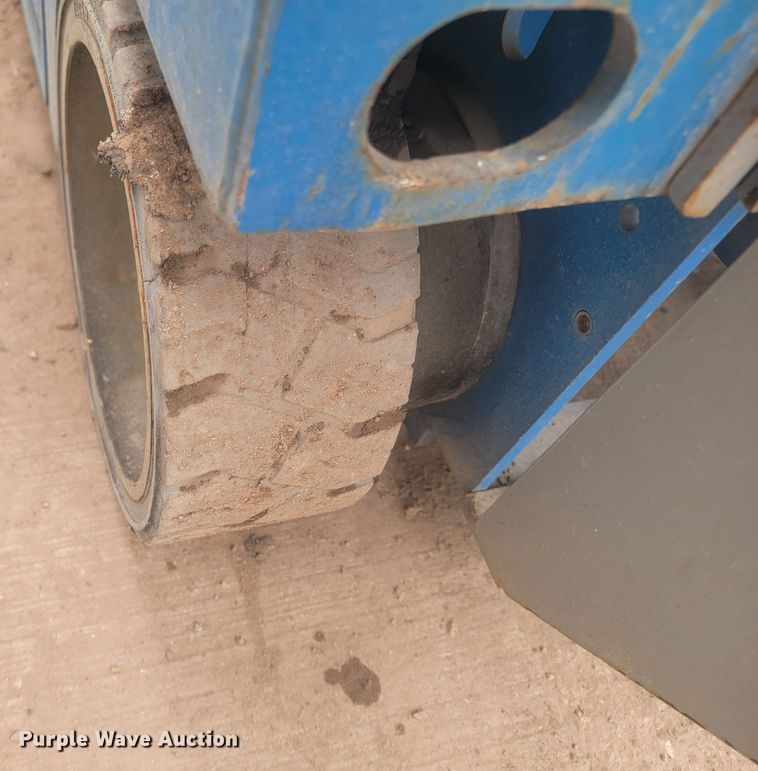 image for item LV9388 Genie GS-1930  scissor lift