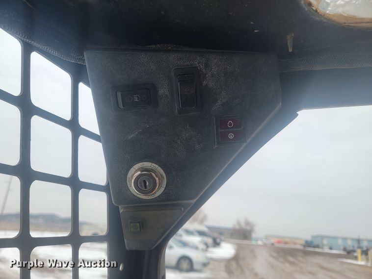 image for item LV9389 1996 Bobcat 763  skid steer loader