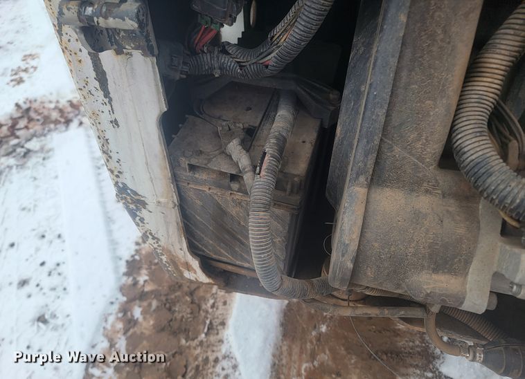 image for item LV9389 1996 Bobcat 763  skid steer loader