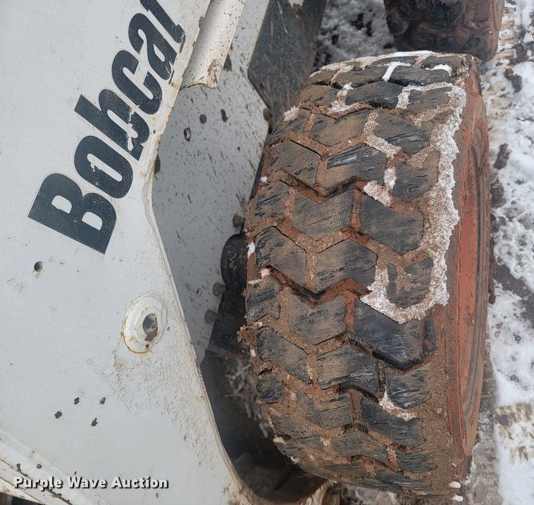 image for item LV9389 1996 Bobcat 763  skid steer loader