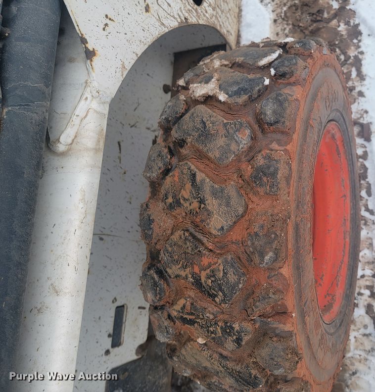 image for item LV9389 1996 Bobcat 763  skid steer loader