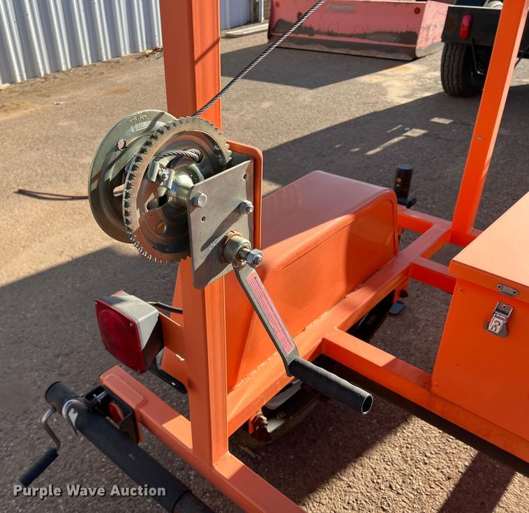 image for item LW9276 2008 K&K Systems  arrow board trailer