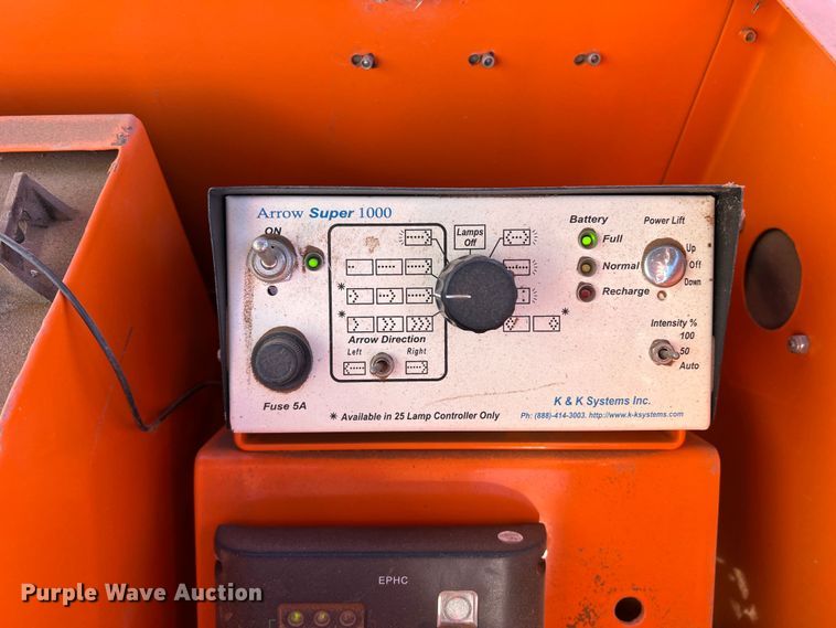 image for item LW9276 2008 K&K Systems  arrow board trailer