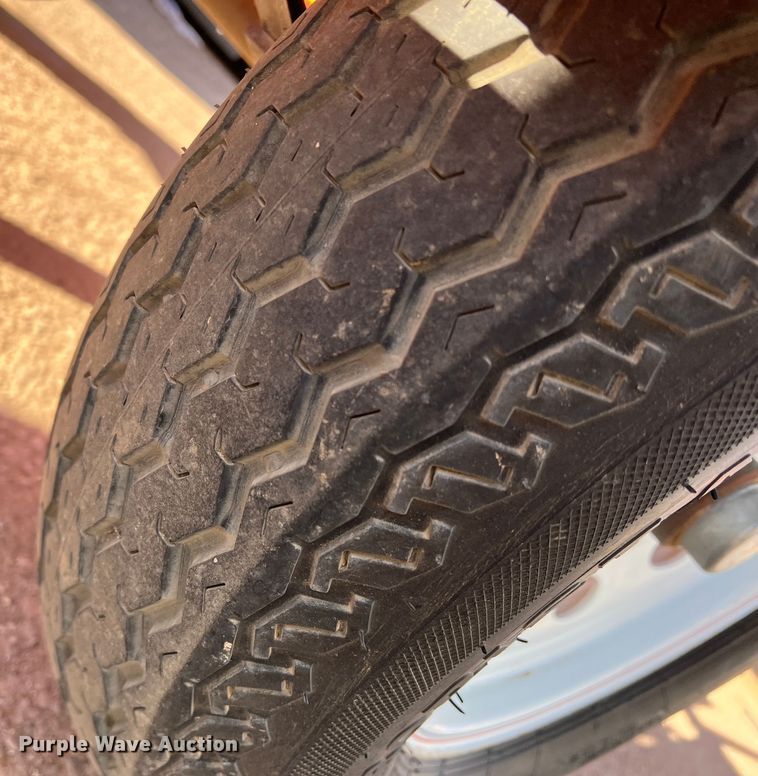 image for item LW9276 2008 K&K Systems  arrow board trailer