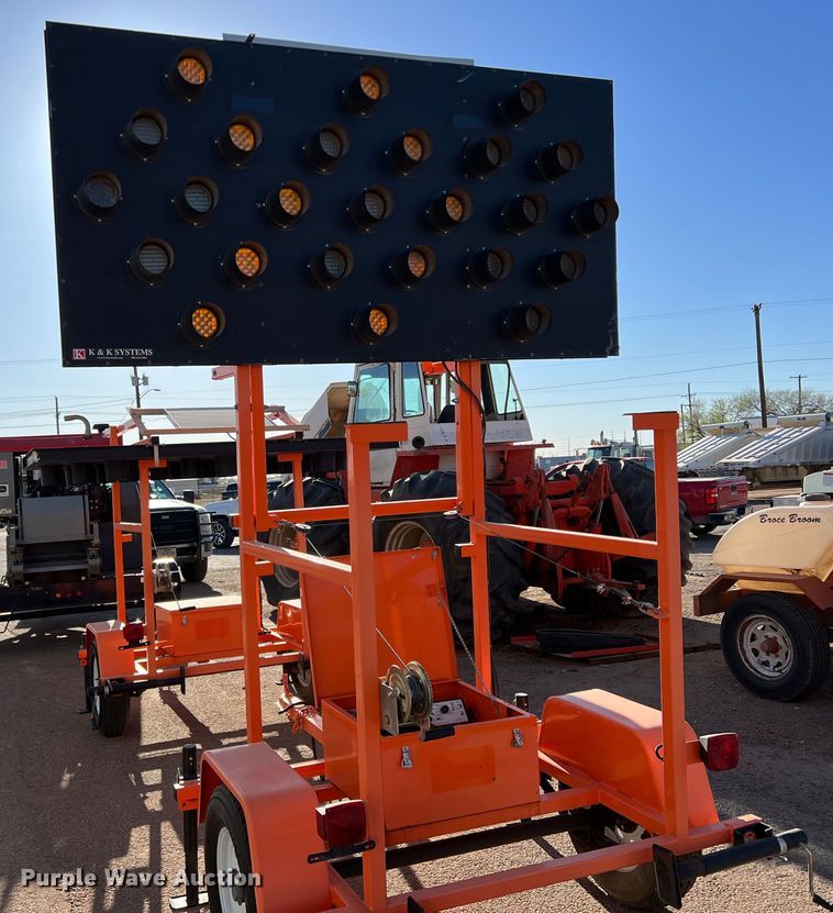 image for item LW9277 2008 K&K Systems  arrow board trailer