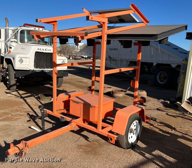 image for item LW9279 2008 K&K Systems  arrow board trailer