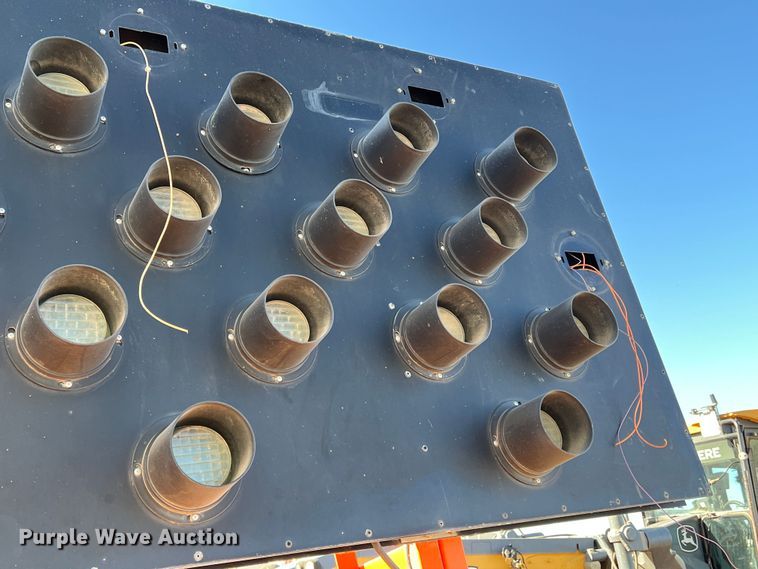 image for item LW9279 2008 K&K Systems  arrow board trailer