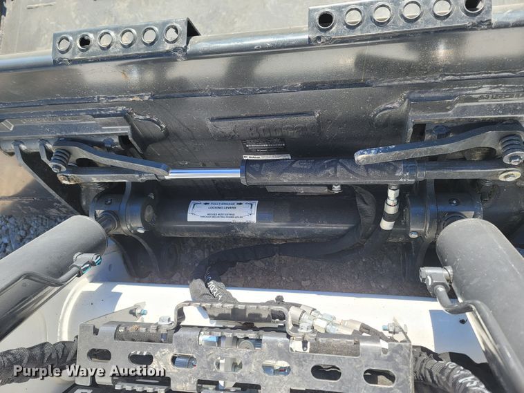 image for item MB9859 2022 Bobcat T870  tracked skid steer loader