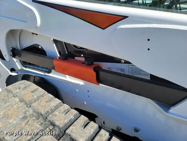 image for item MB9859 2022 Bobcat T870  tracked skid steer loader