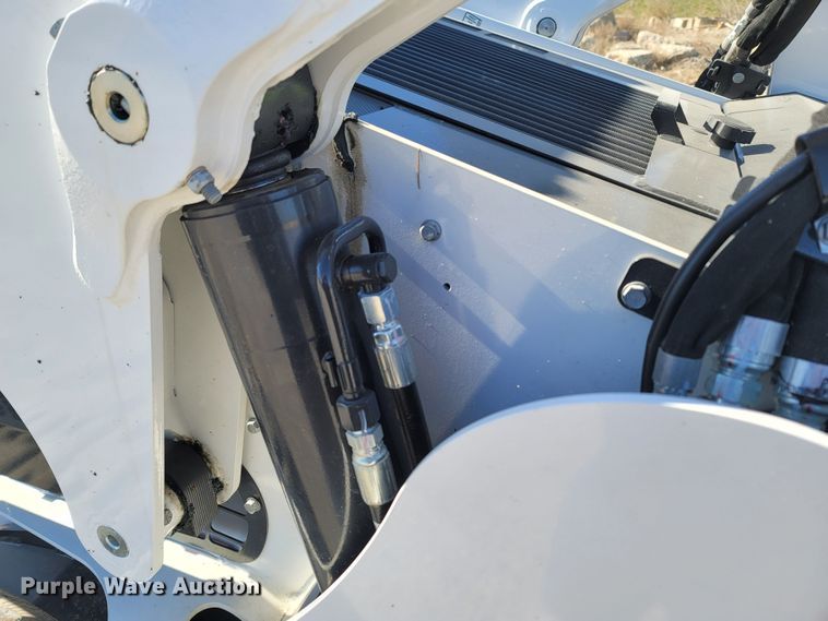 image for item MB9859 2022 Bobcat T870  tracked skid steer loader