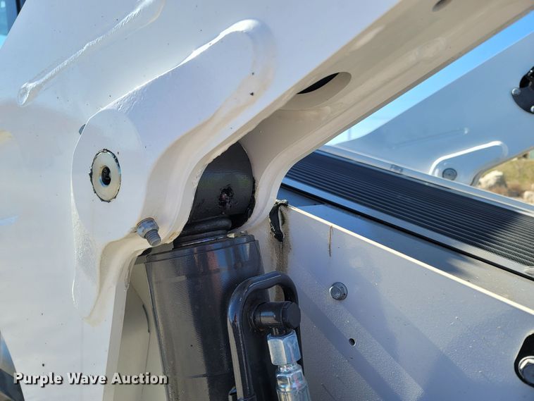 image for item MB9859 2022 Bobcat T870  tracked skid steer loader