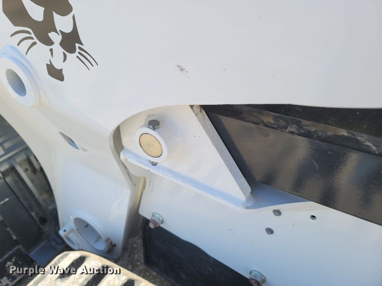 image for item MB9859 2022 Bobcat T870  tracked skid steer loader