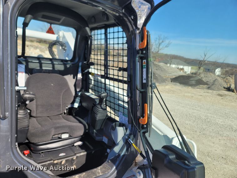 image for item MB9859 2022 Bobcat T870  tracked skid steer loader