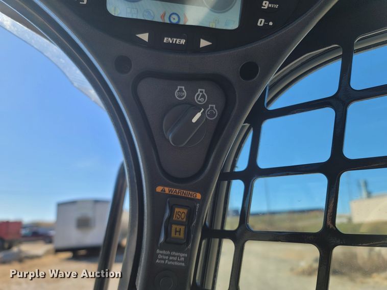 image for item MB9859 2022 Bobcat T870  tracked skid steer loader