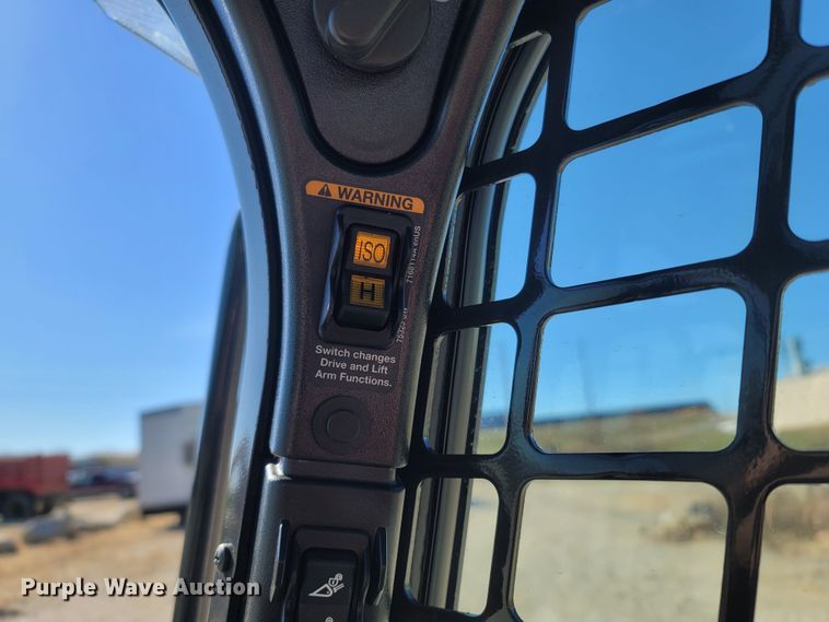 image for item MB9859 2022 Bobcat T870  tracked skid steer loader