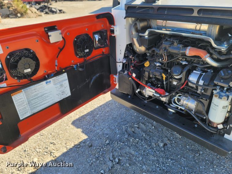 image for item MB9859 2022 Bobcat T870  tracked skid steer loader