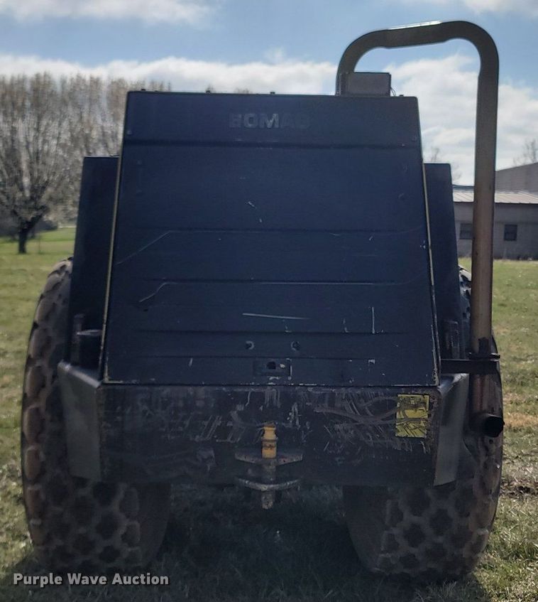 image for item MB9881 1986 Bomag BW213D  single drum vibratory roller