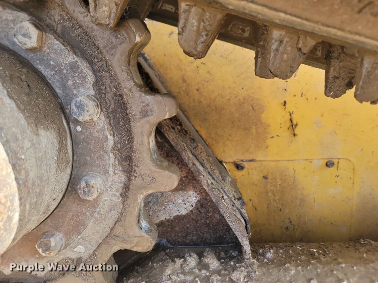 image for item MB9883 2013 John Deere 323D  tracked skid steer loader