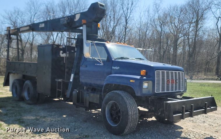 image for item MB9886 1990 GMC TopKick C6000  crane truck