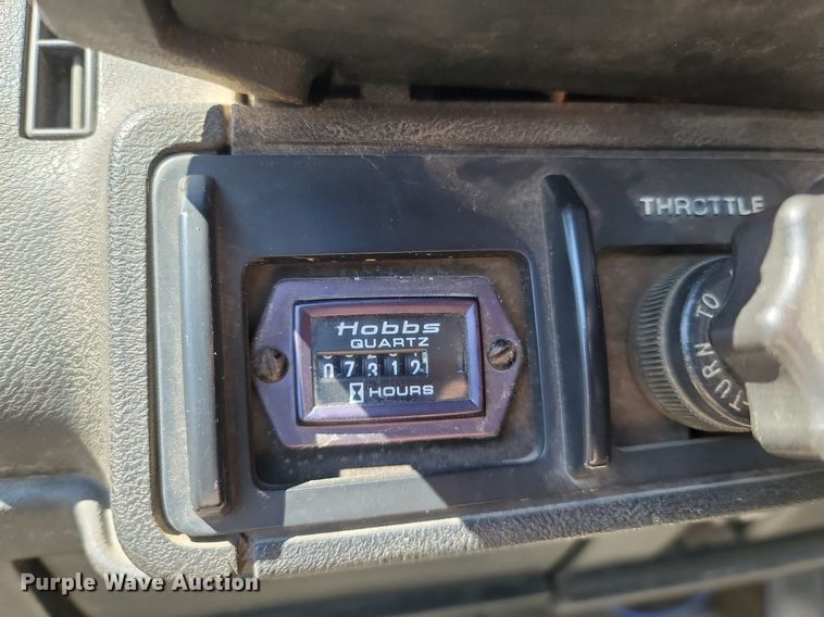 image for item MB9886 1990 GMC TopKick C6000  crane truck