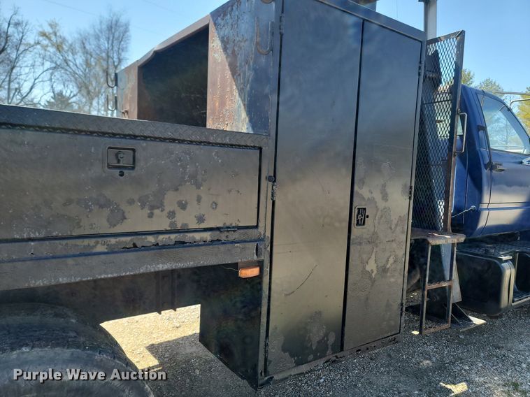 image for item MB9886 1990 GMC TopKick C6000  crane truck