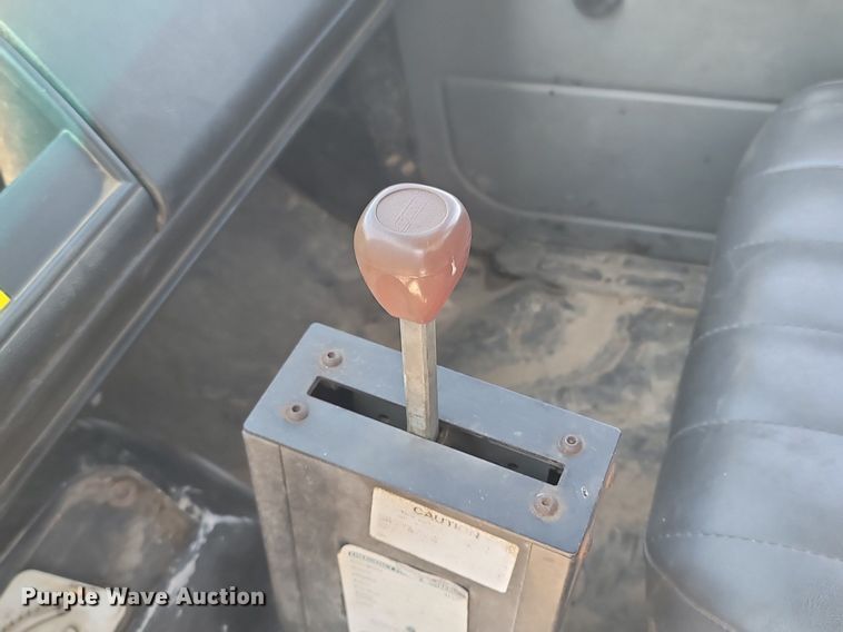 image for item MB9886 1990 GMC TopKick C6000  crane truck