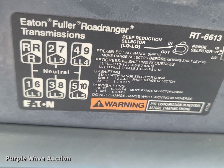 image for item MB9886 1990 GMC TopKick C6000  crane truck