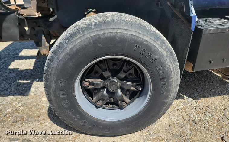 image for item MB9886 1990 GMC TopKick C6000  crane truck