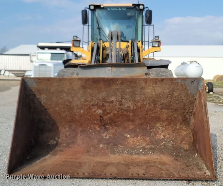 image for item MB9889 2008 Volvo L120F  wheel loader