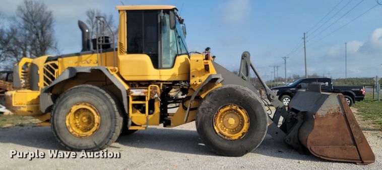 image for item MB9889 2008 Volvo L120F  wheel loader