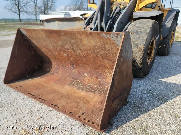 image for item MB9889 2008 Volvo L120F  wheel loader