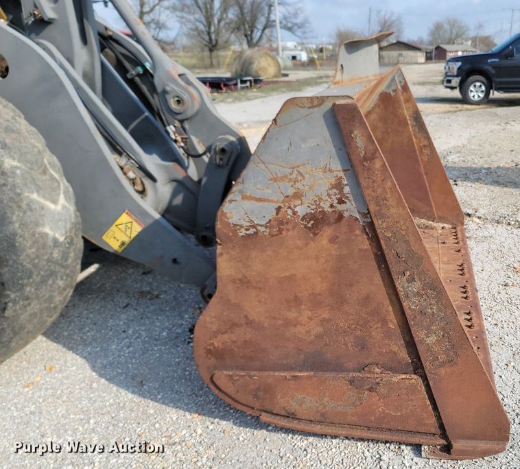 image for item MB9889 2008 Volvo L120F  wheel loader