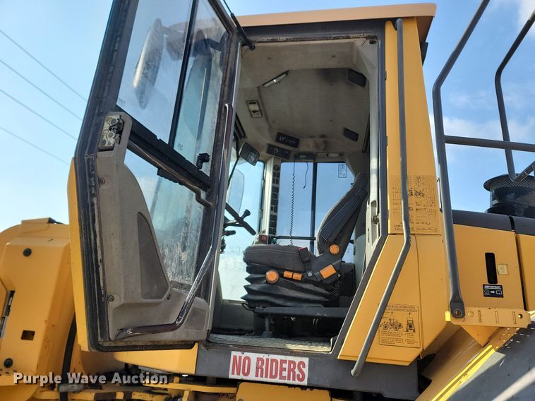 image for item MB9889 2008 Volvo L120F  wheel loader