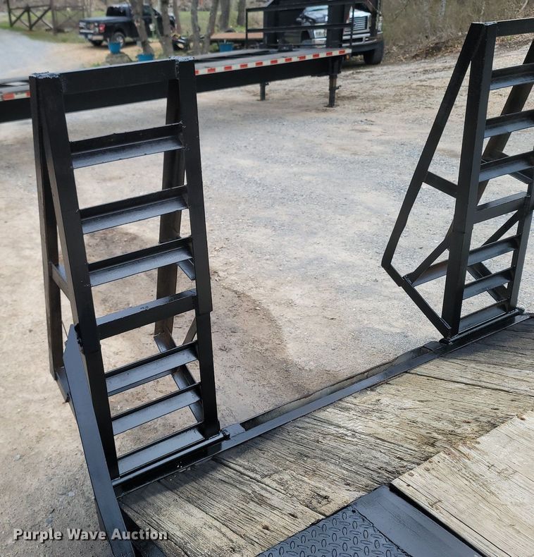 image for item MB9915 1999 Martin Trailers  utility trailer