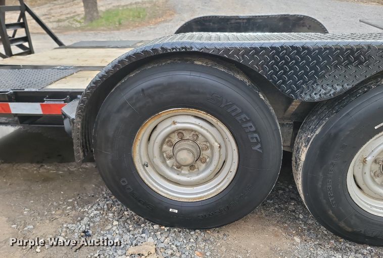 image for item MB9915 1999 Martin Trailers  utility trailer