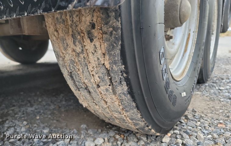 image for item MB9915 1999 Martin Trailers  utility trailer