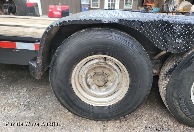 image for item MB9915 1999 Martin Trailers  utility trailer