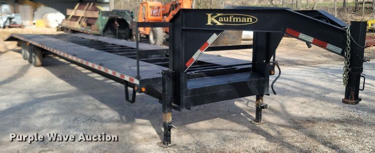 image for item MB9916 2016 Kaufman  equipment trailer