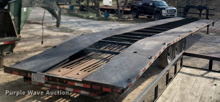 image for item MB9916 2016 Kaufman  equipment trailer