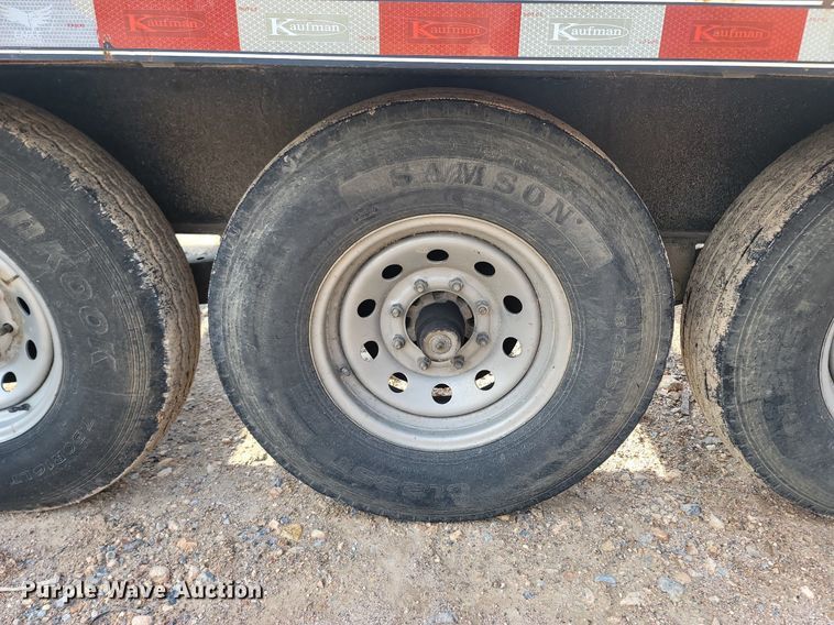 image for item MB9916 2016 Kaufman  equipment trailer