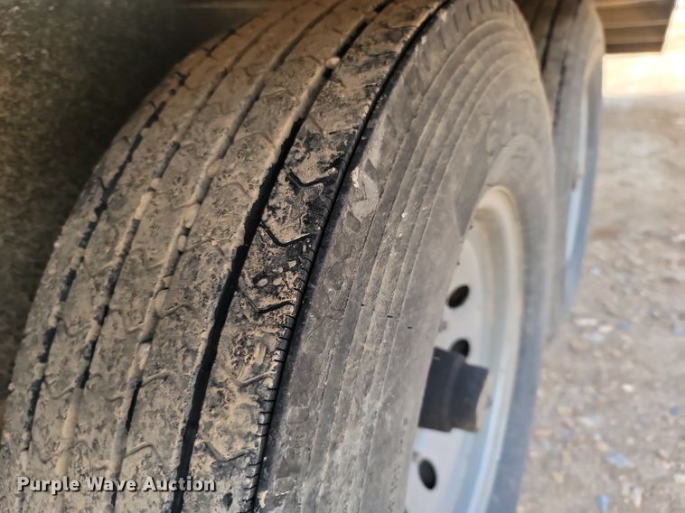 image for item MB9916 2016 Kaufman  equipment trailer