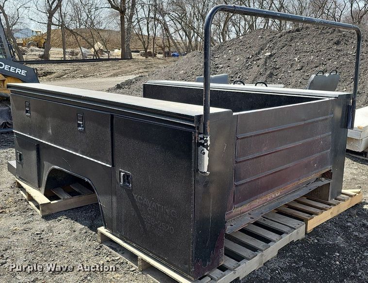 image for item MC9702 Knapheide 9304  utility bed