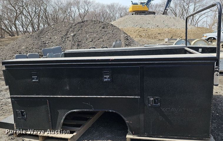 image for item MC9702 Knapheide 9304  utility bed